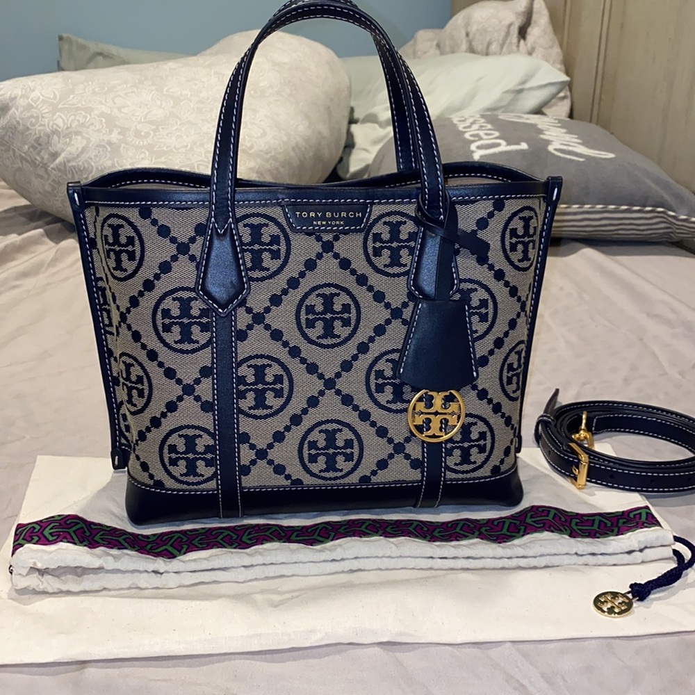 Tory Burch Perry T monogram small triple compartment tote